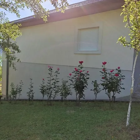 Holiday home Bosnian Hobbiton Kovacevo Polje